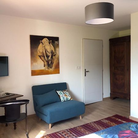 Chambre Sur Une Ile Saint-Bonnet-de-Rochefort Kültér fotó