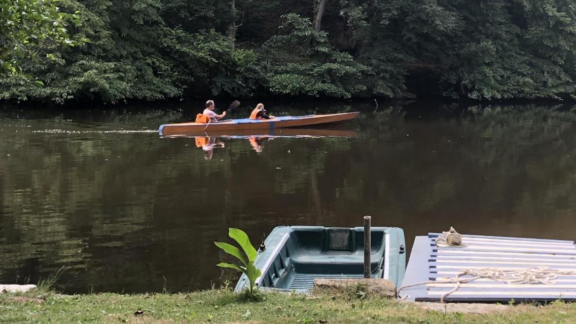 Chambre Sur Une Ile Saint-Bonnet-de-Rochefort Kültér fotó