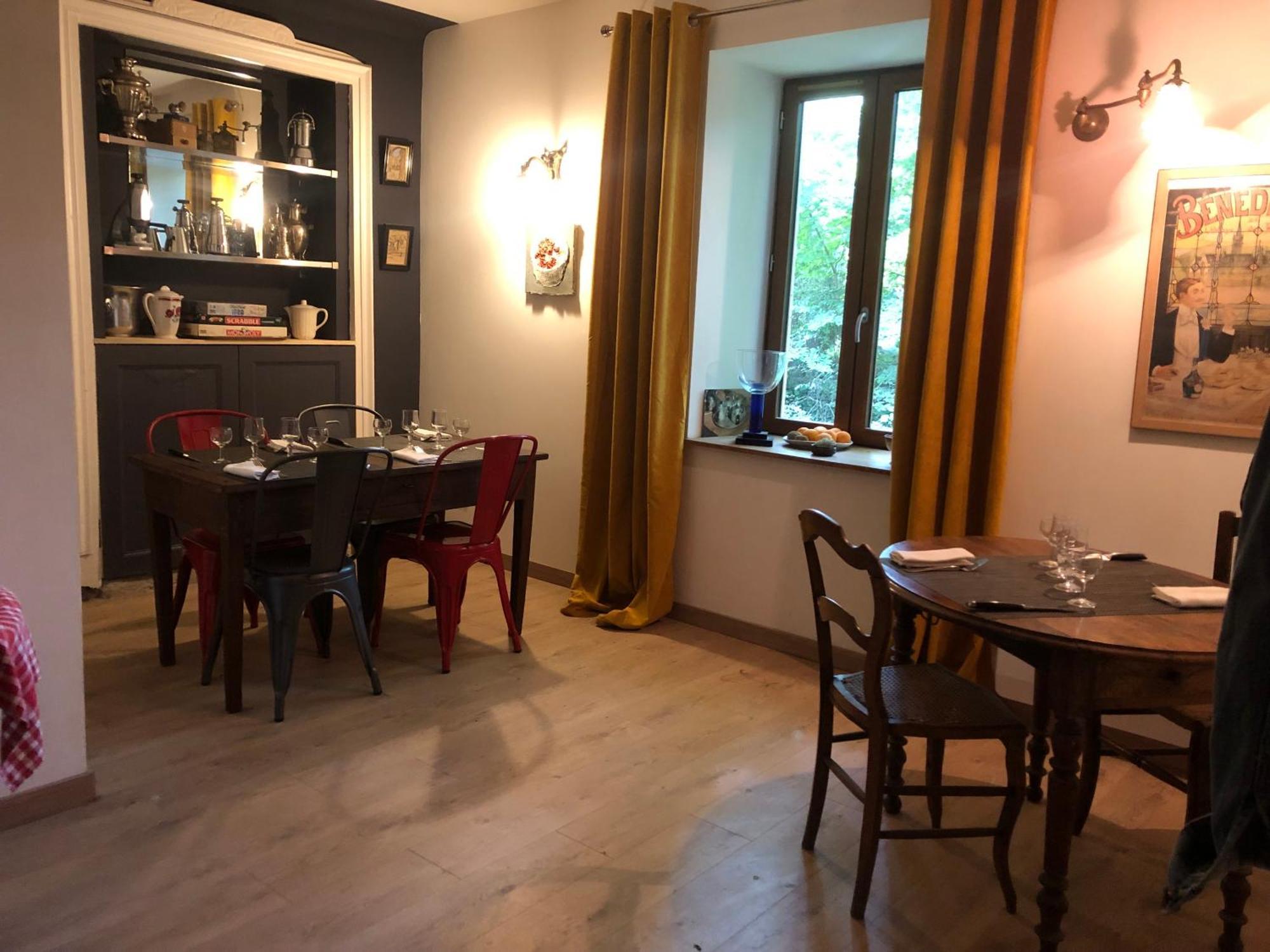 Chambre Sur Une Ile Saint-Bonnet-de-Rochefort Kültér fotó